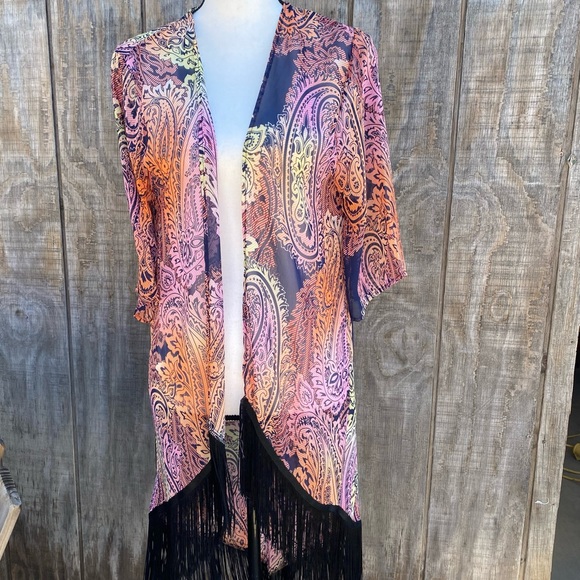 Romeo & Juliet Duster|Kimono|Fringes cool pattern accent to complete OOTD size M - Picture 1 of 6